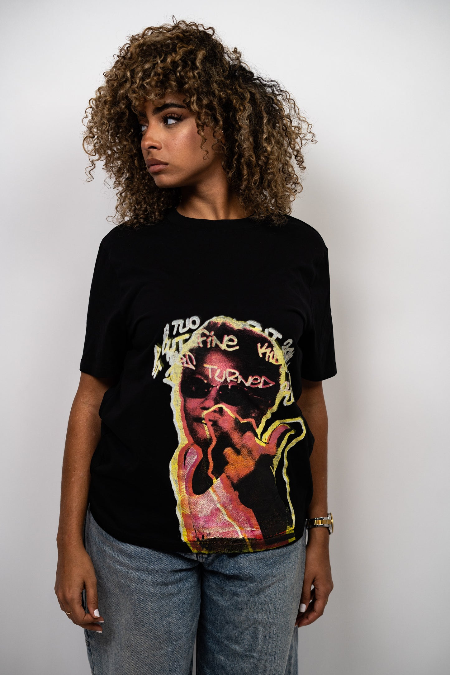 T-SHIRT