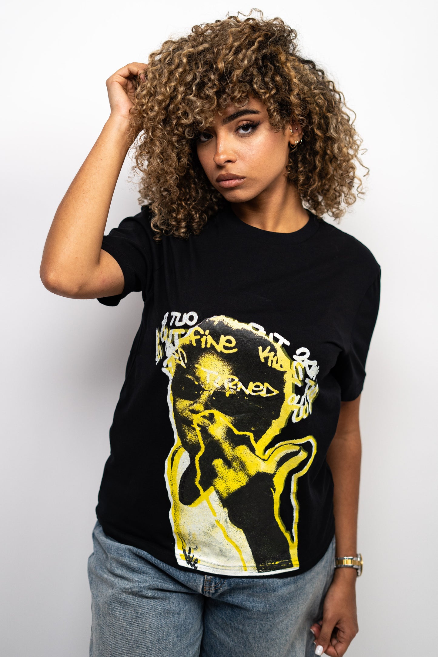 T-SHIRT